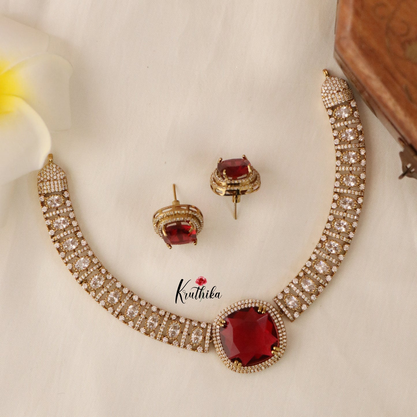 Pretty AD/Victorian hasli Necklace-Ruby NC1244