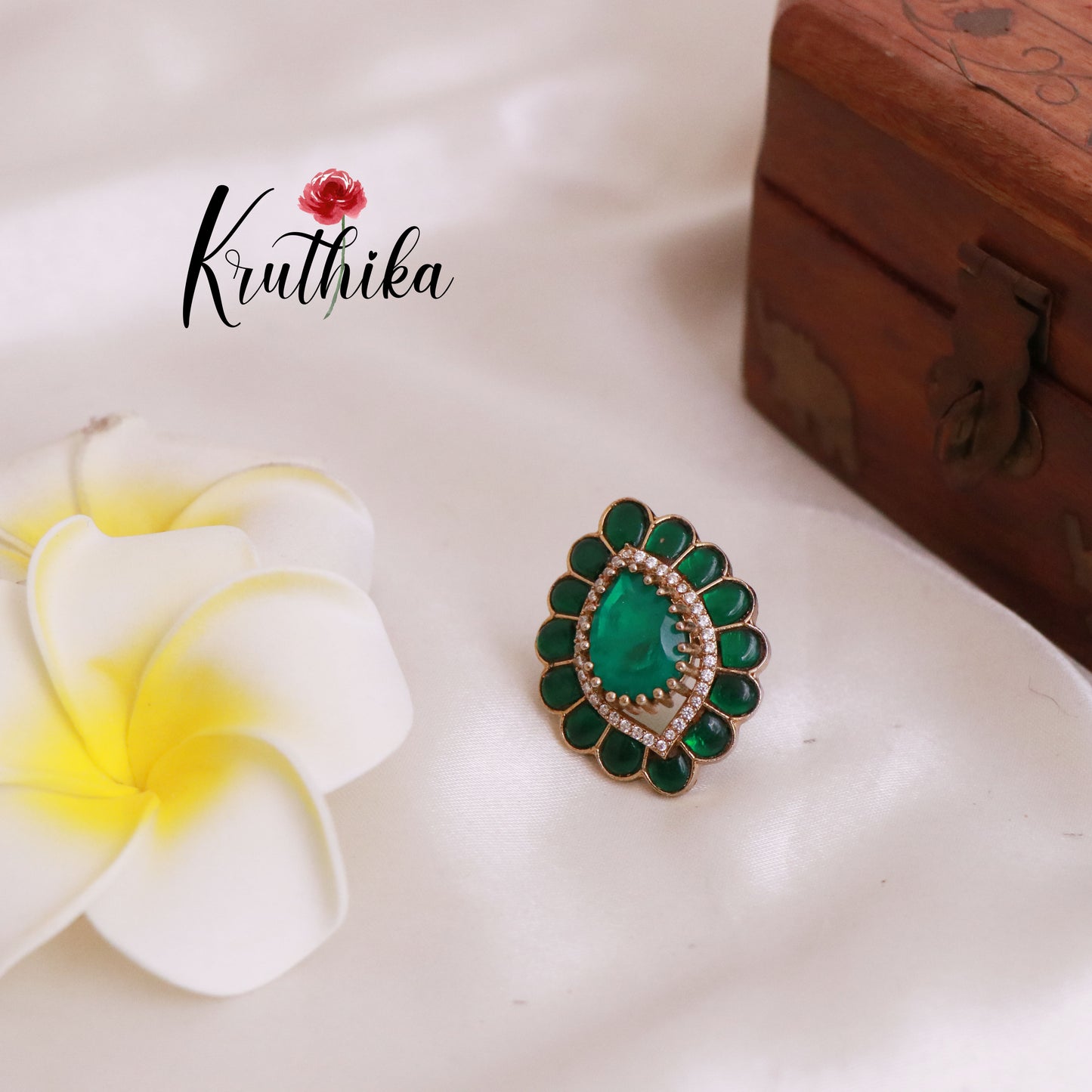 Premium Jadau/Mossanite Finger Ring R30 (Available in 2 Colours)