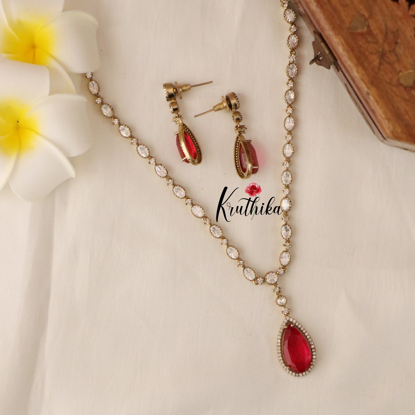 Pretty AD/Victorian Necklace- Ruby NC1246