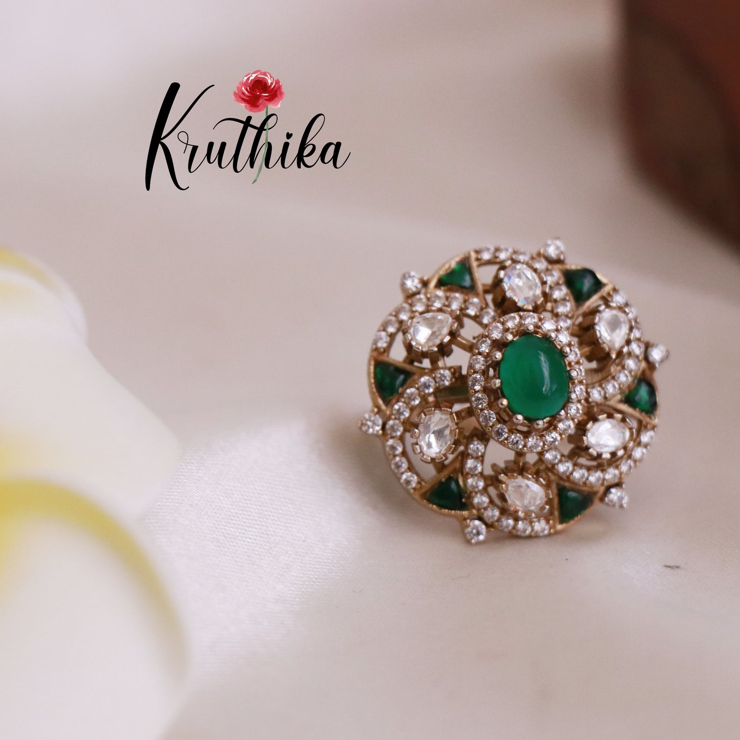 Trendy AD/Victorian Finger Ring R29 (Available in 2 colours)
