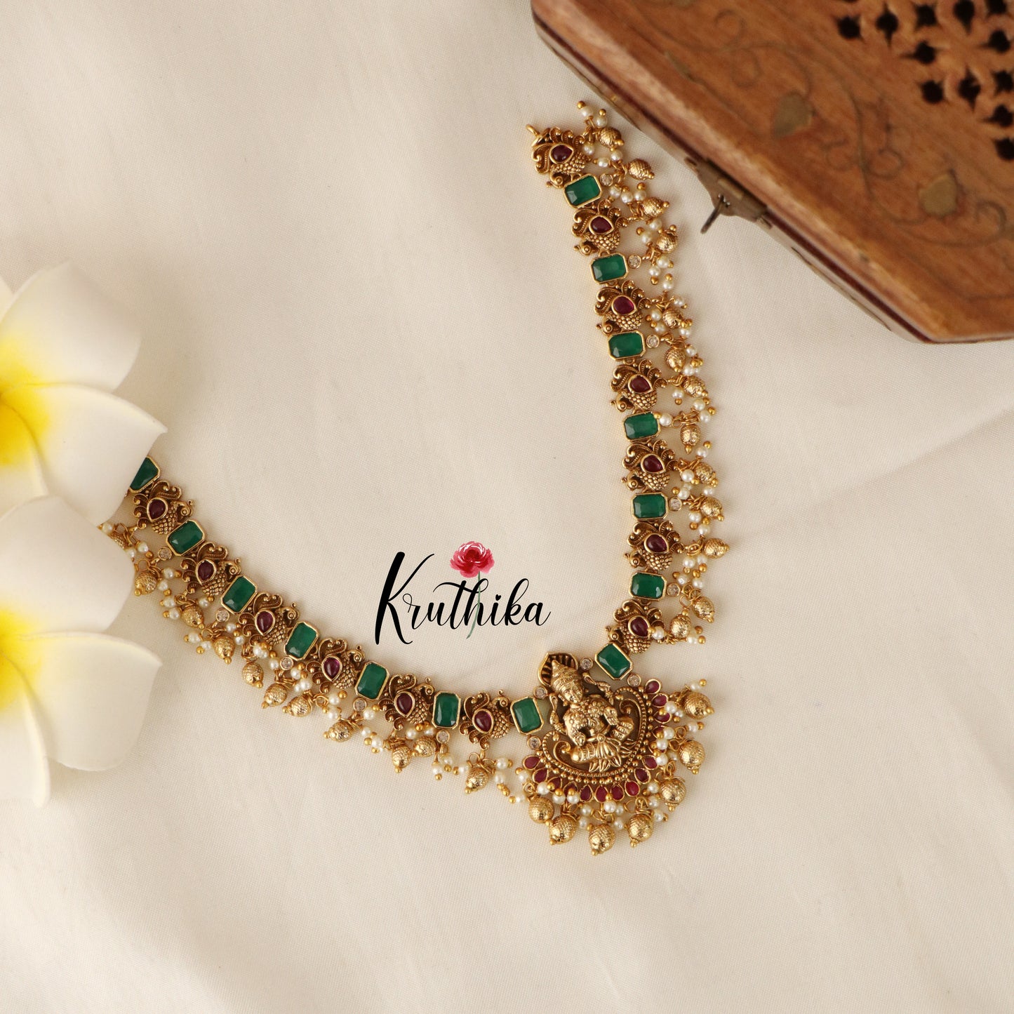 Pretty Lakshmi Necklace-Green Stones NC1420