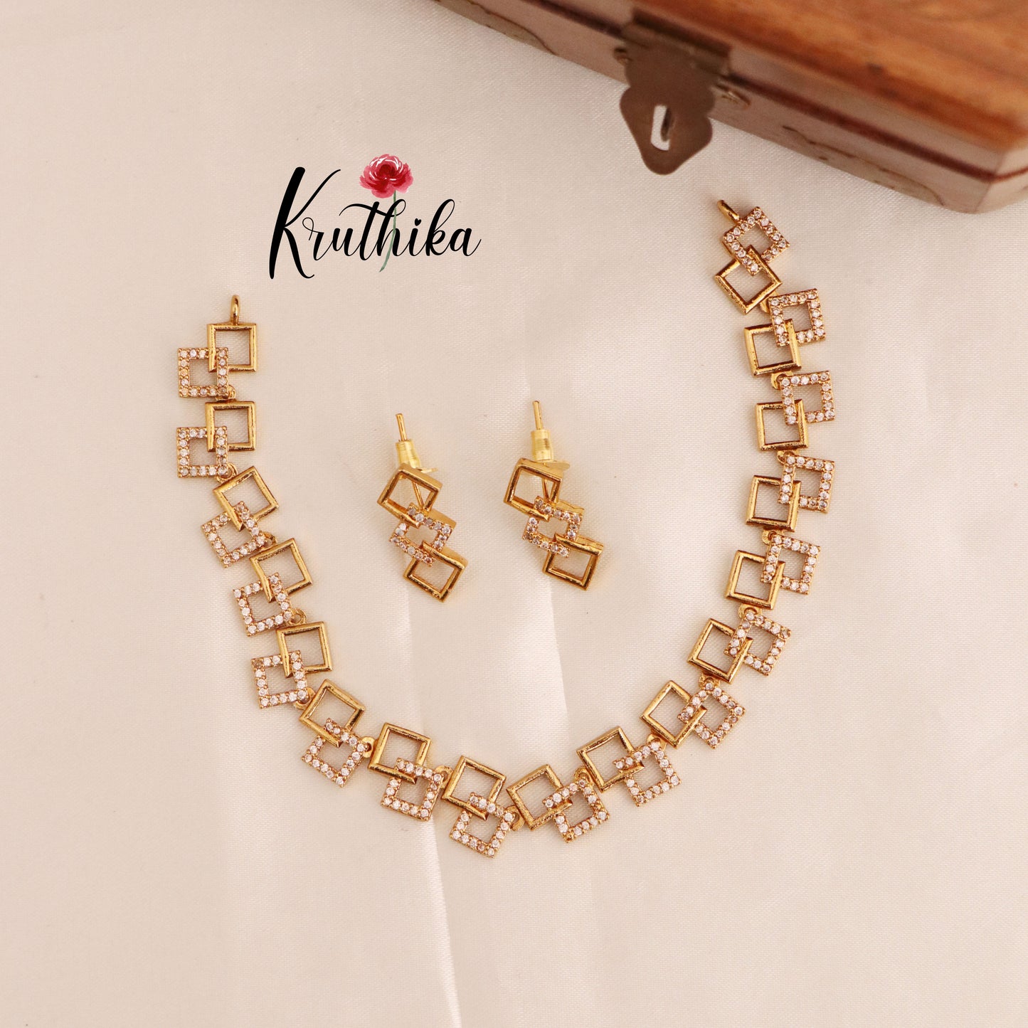 Simple Trendy Necklace NC1733