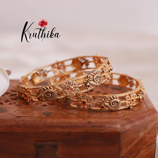 Peacock Bangles B138