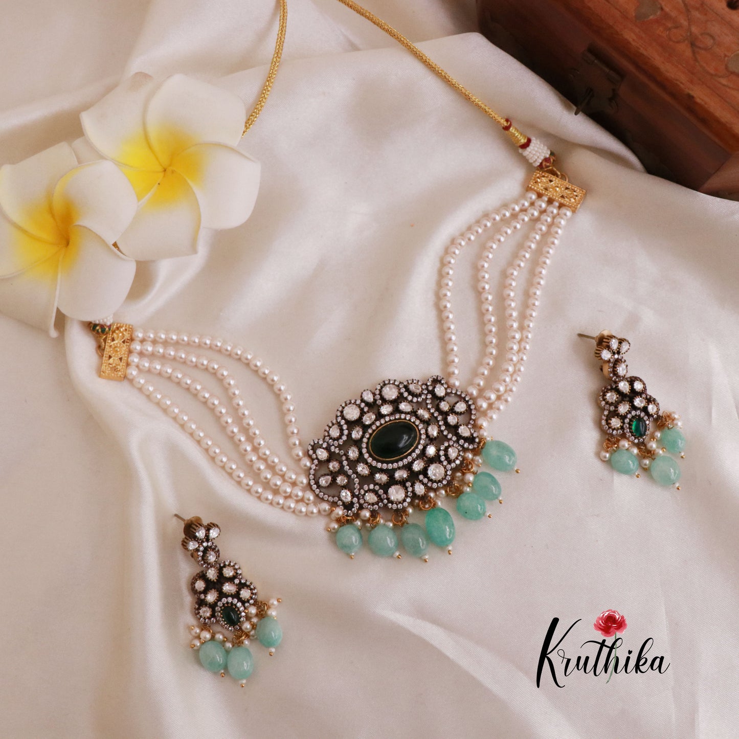 Victorian choker set NC765