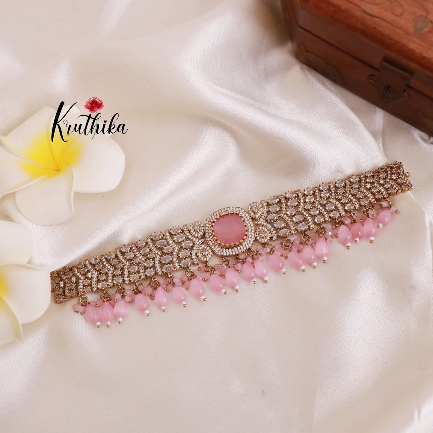 Pretty AD/Victorian Chocker NC1808 (Available in 6 Colours)