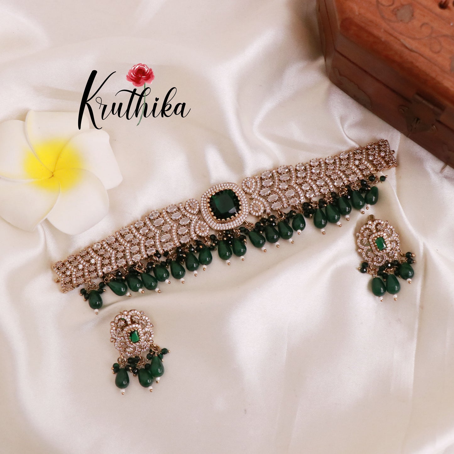 Pretty AD/Victorian Chocker NC1808 (Available in 6 Colours)