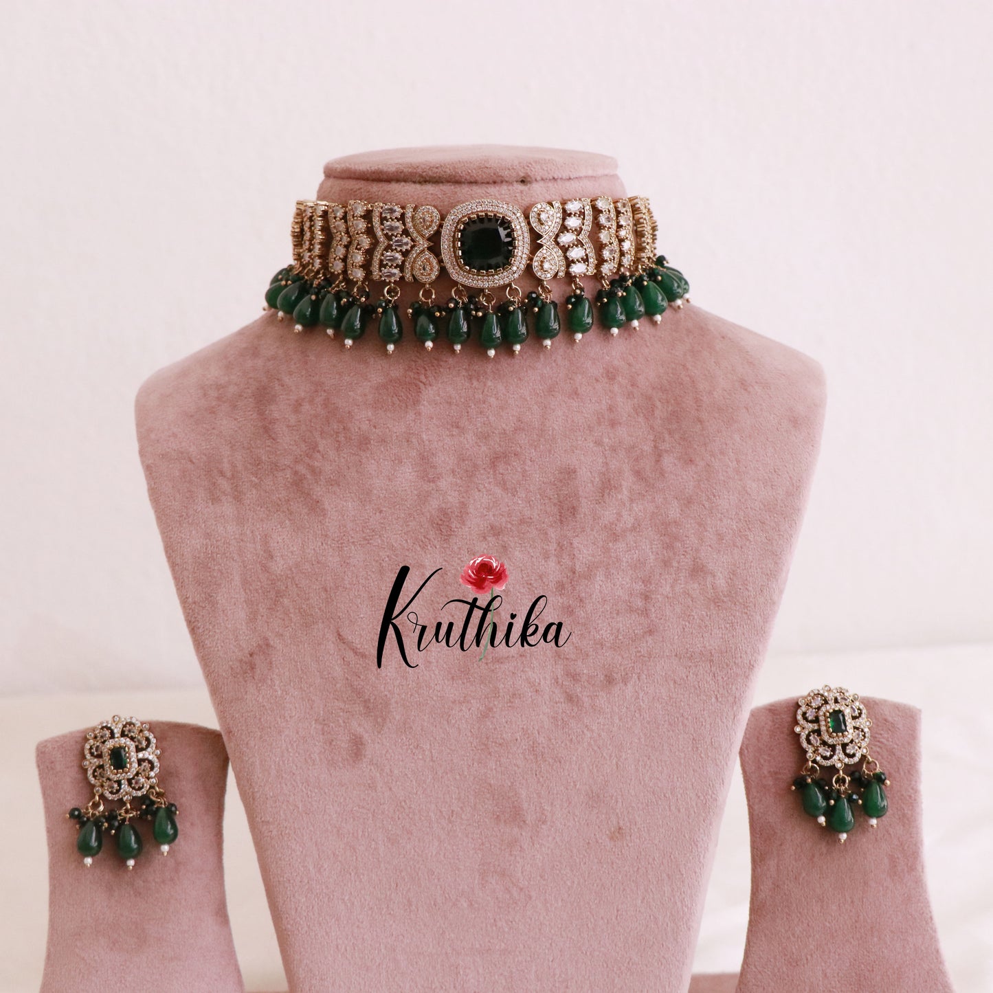 Pretty AD/Victorian Chocker NC1808 (Available in 6 Colours)