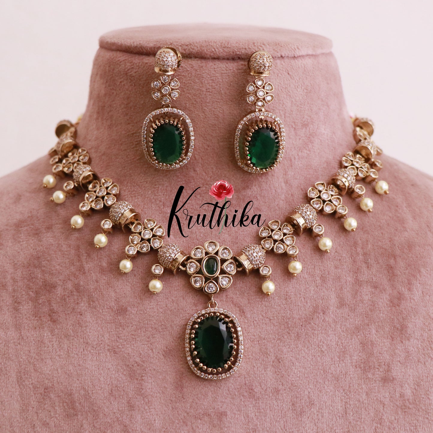 Pretty AD/Victorian Necklace NC1809 ( Available in 3 Colours)