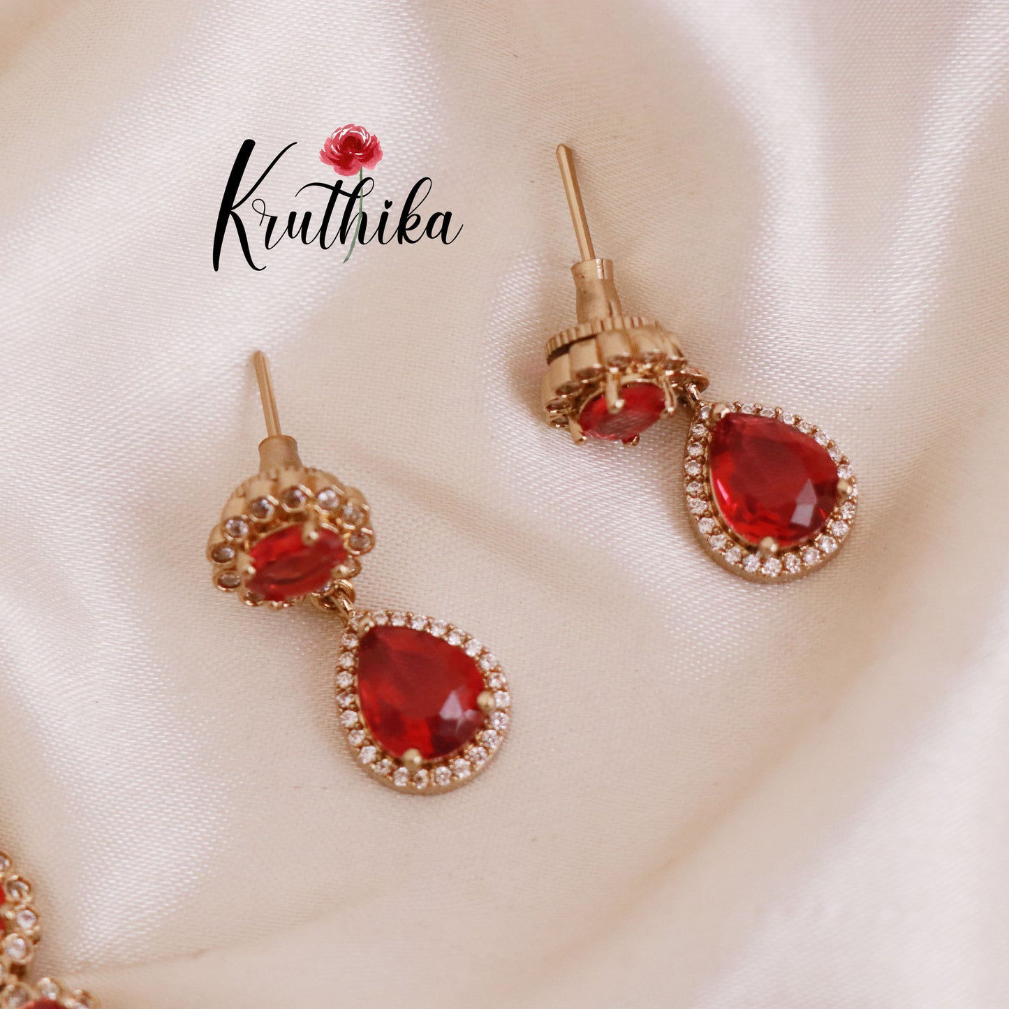 Trendy AD/Victorian Necklace NC1805 (Available in 3 Colours)