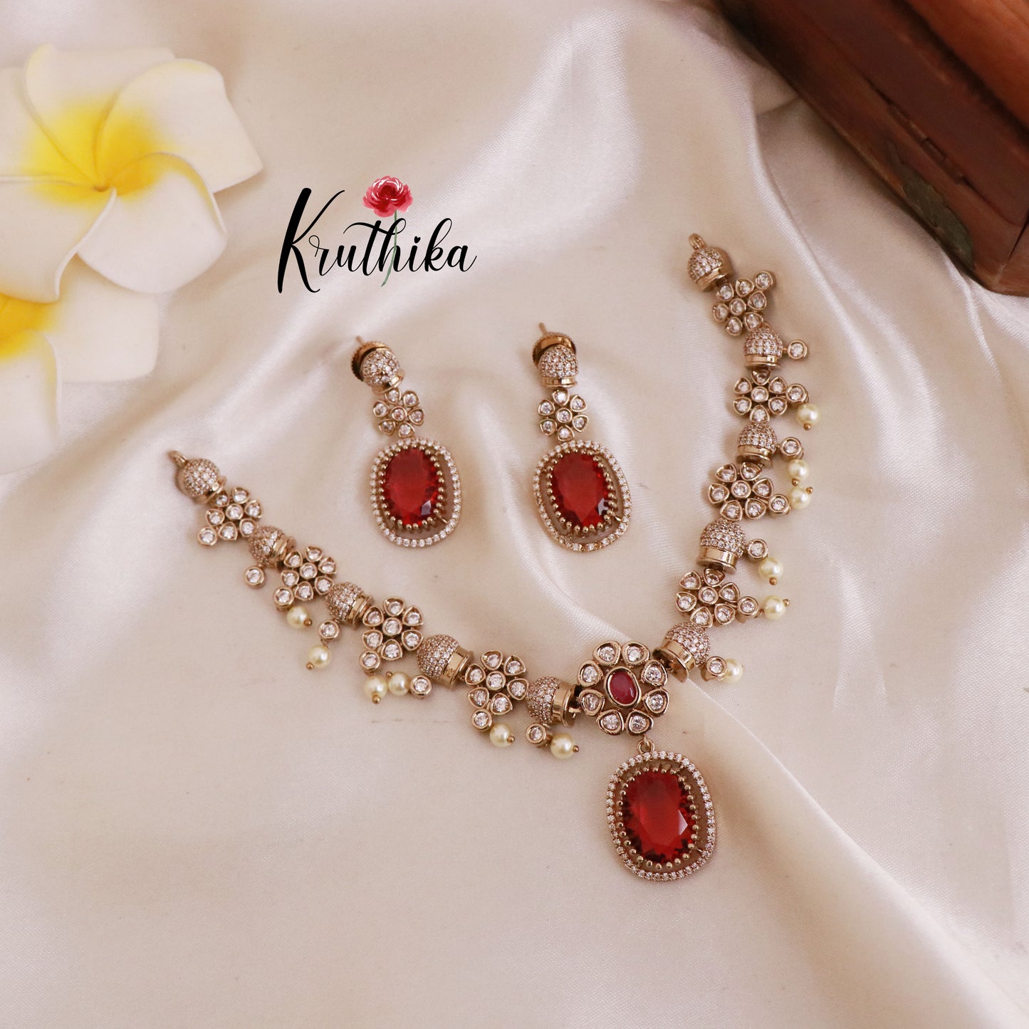 Pretty AD/Victorian Necklace NC1809 ( Available in 3 Colours)