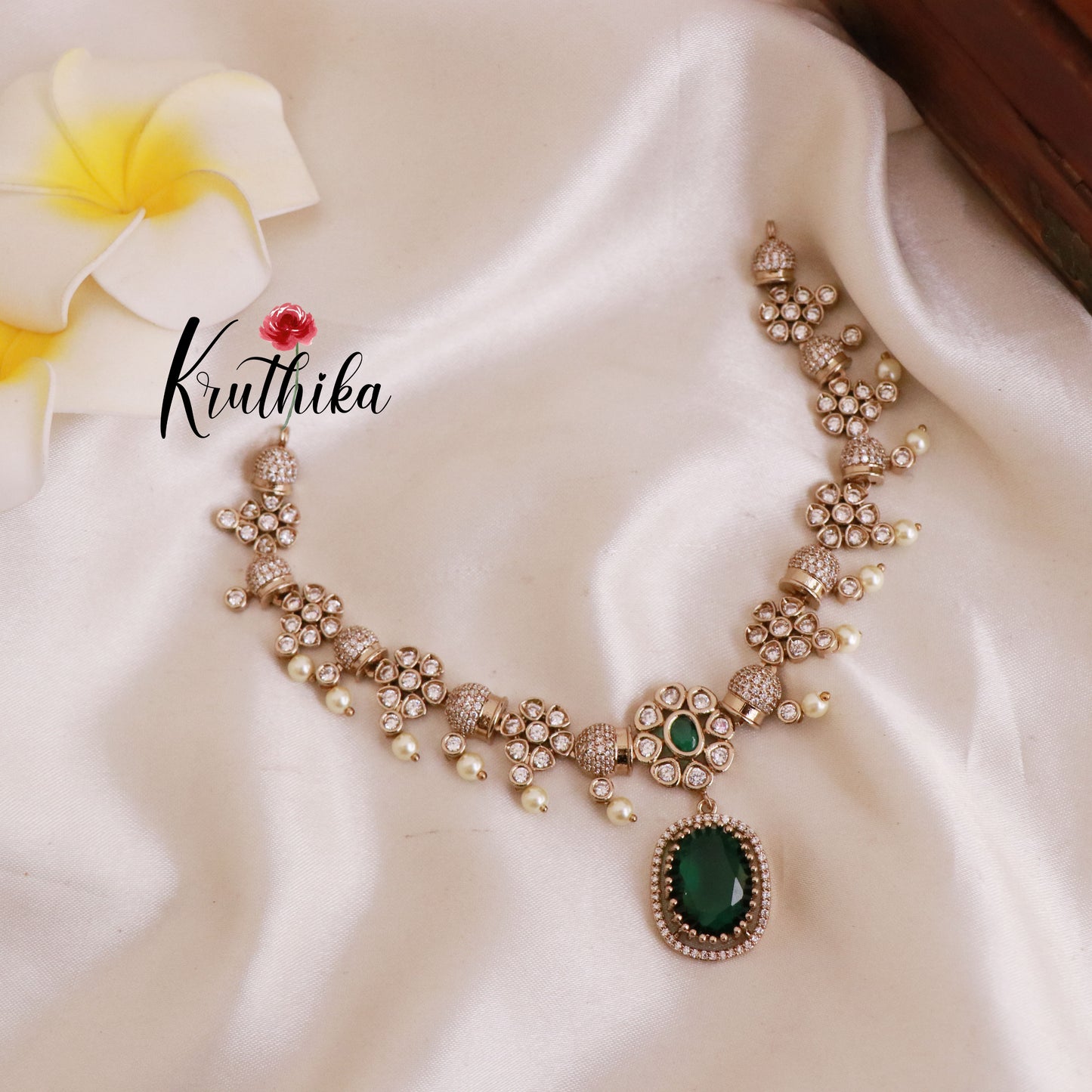 Pretty AD/Victorian Necklace NC1809 ( Available in 3 Colours)
