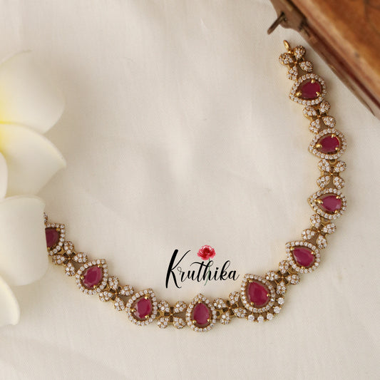 Simple Victorian Necklace NC1467( Available in 2 colours)