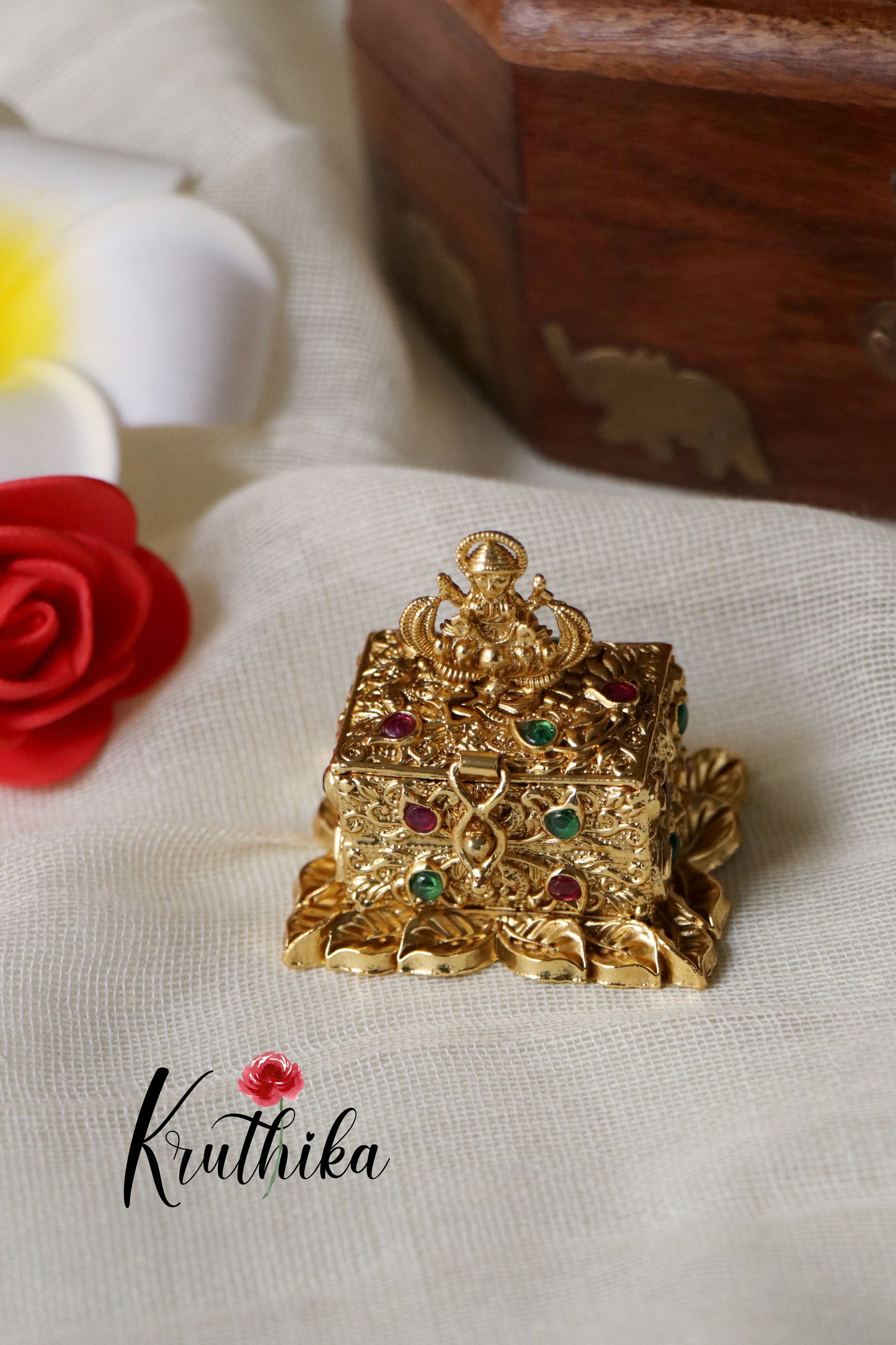 Lakshmi Devi Kumkum box K4