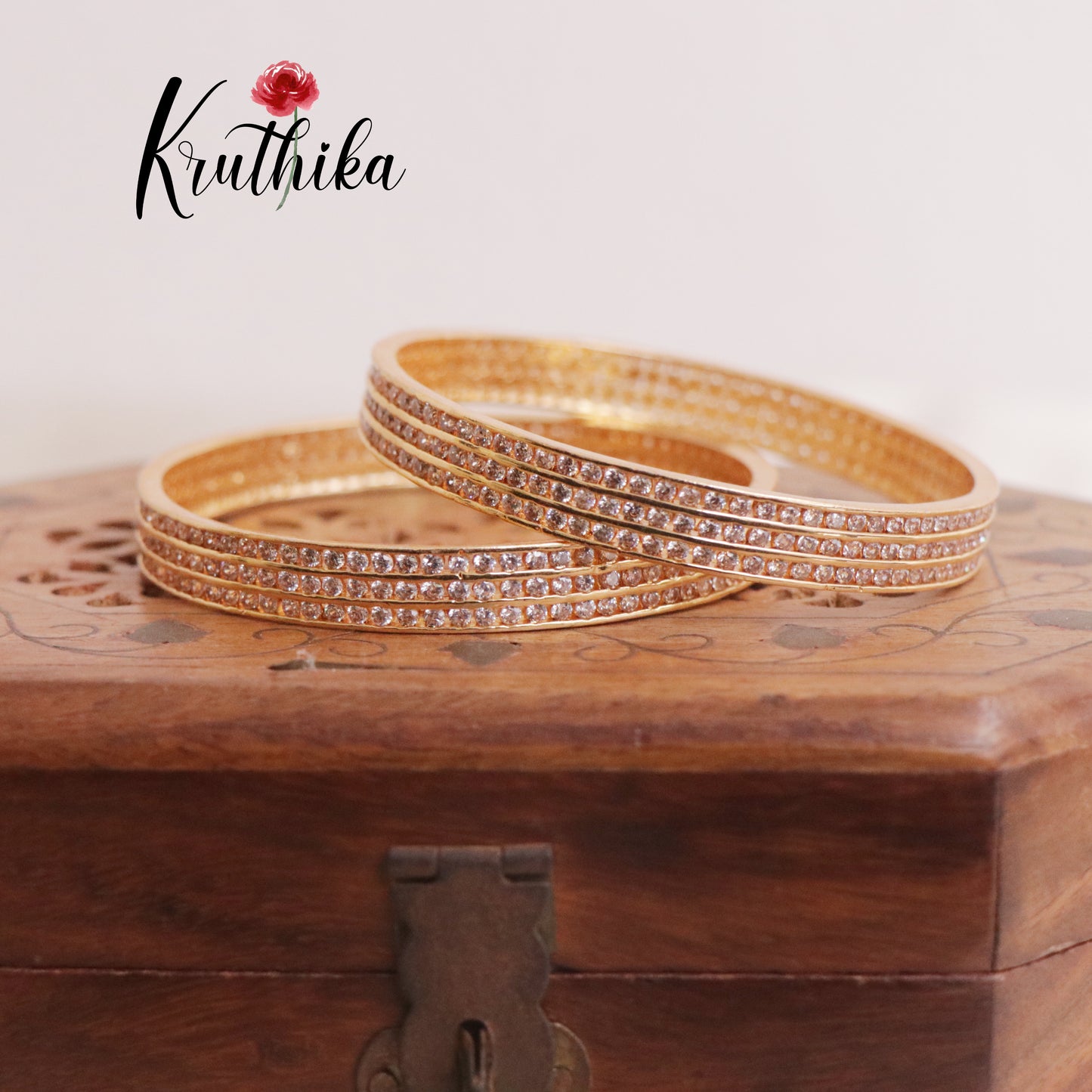 Trendy Gold Finish Bangles B199