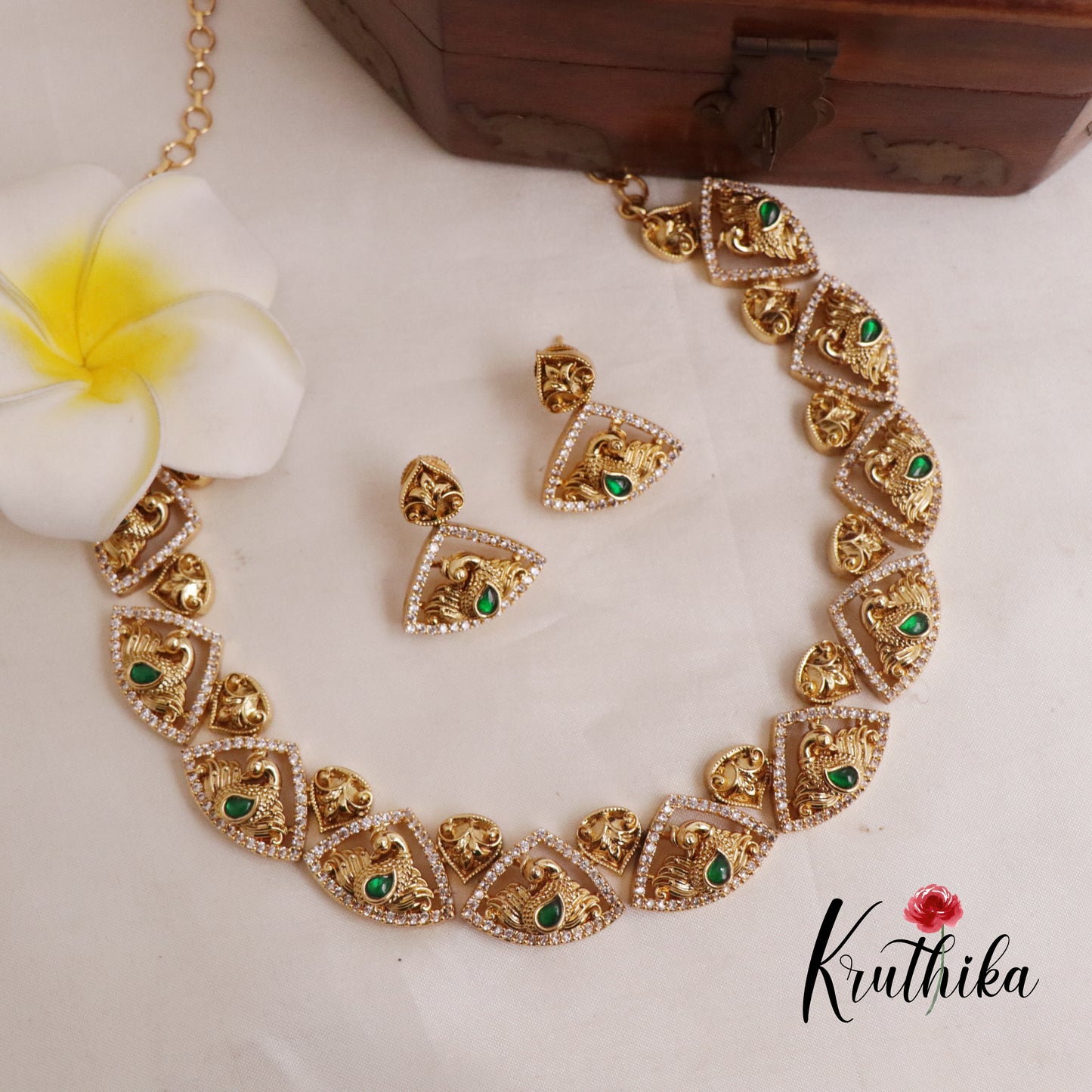 Pretty Jadau Stone Peacock Necklace NC1995 (Available in 3 Colours)
