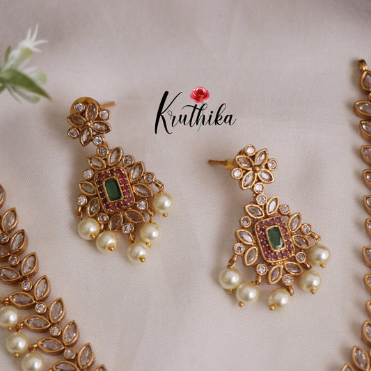 Beautiful Ad Victorian Necklace with Pearl Drops NC2192