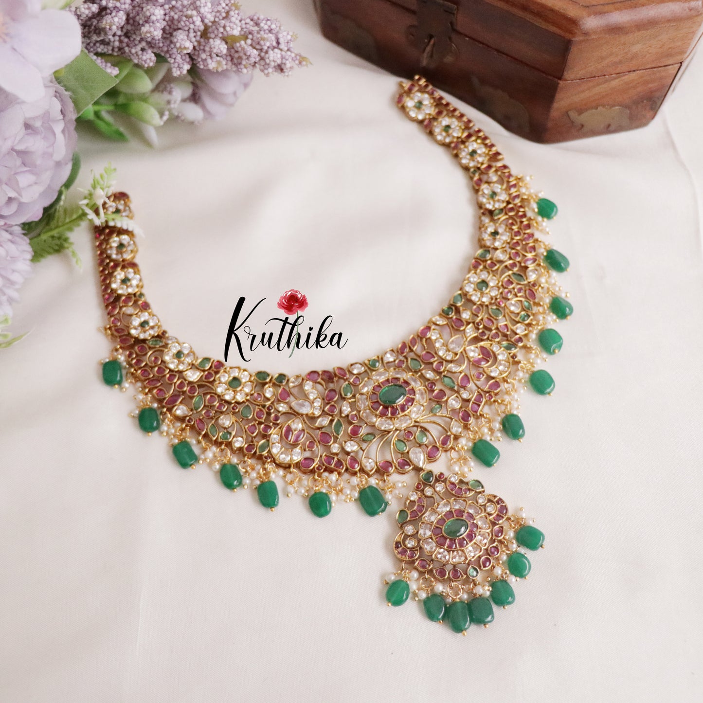 Premium Kemp Floral Design Necklace with Green Beads Drops NC21614