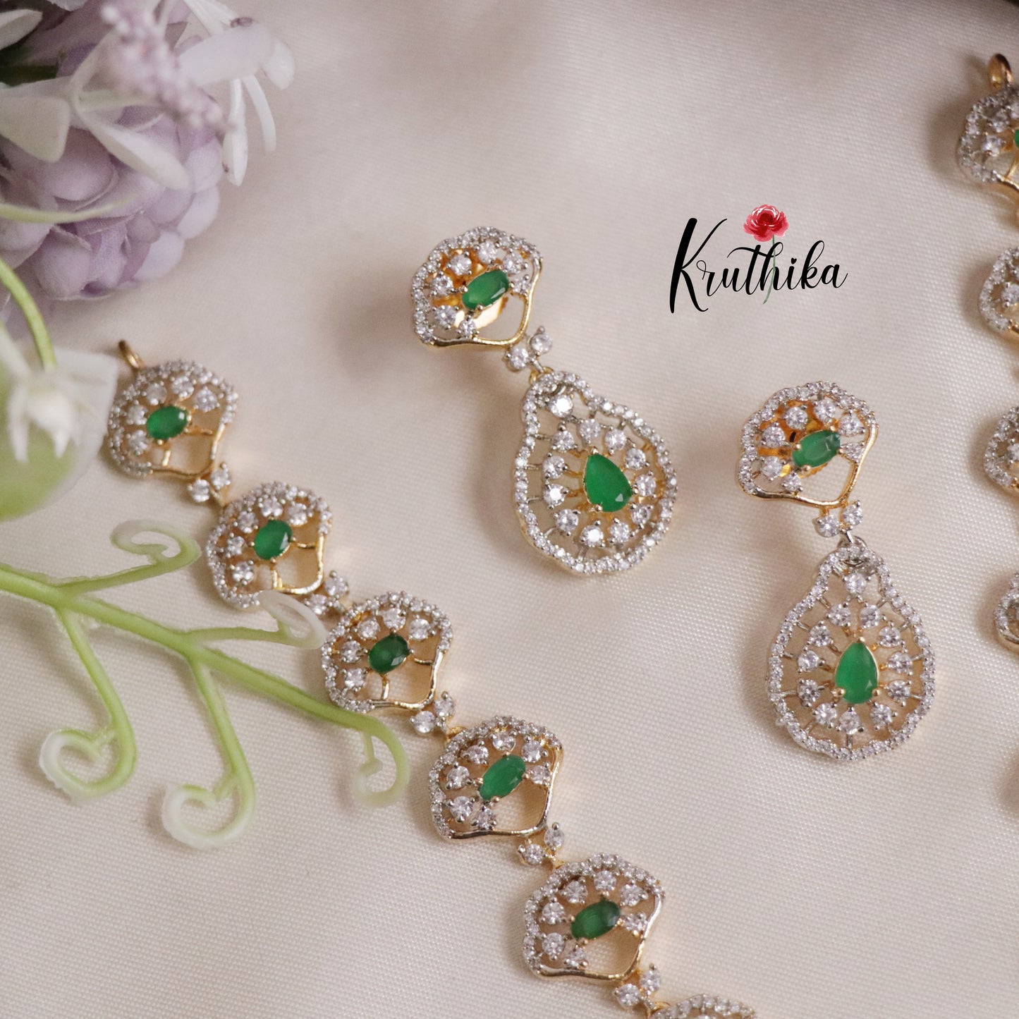 Gorgeous Sparkling CZ Raindrop Pendant Necklace NC2146 (Available in 2 Colours)