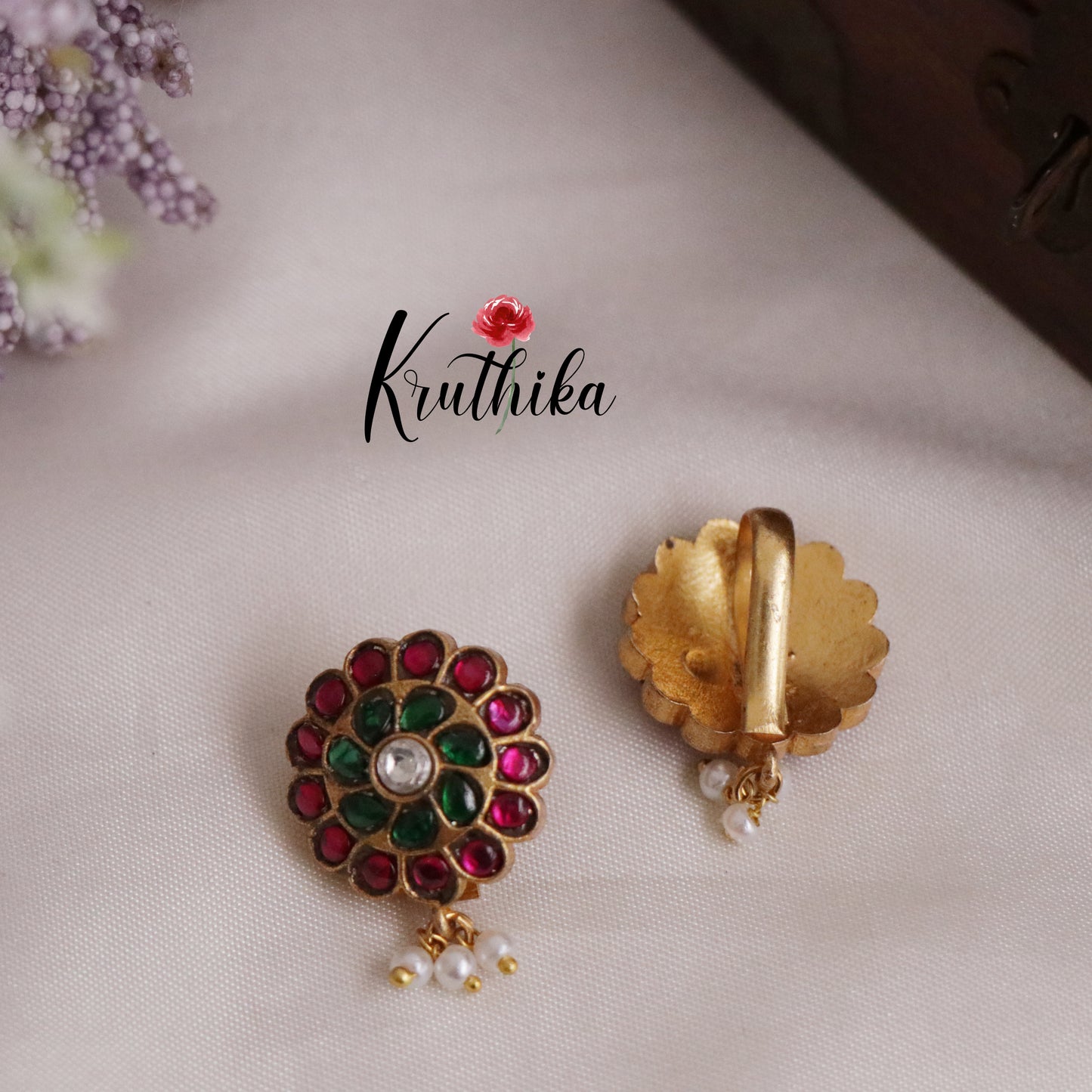 Beautiful floral Jadau Earcuffs | upper earrings | Bugadi Earrings E452