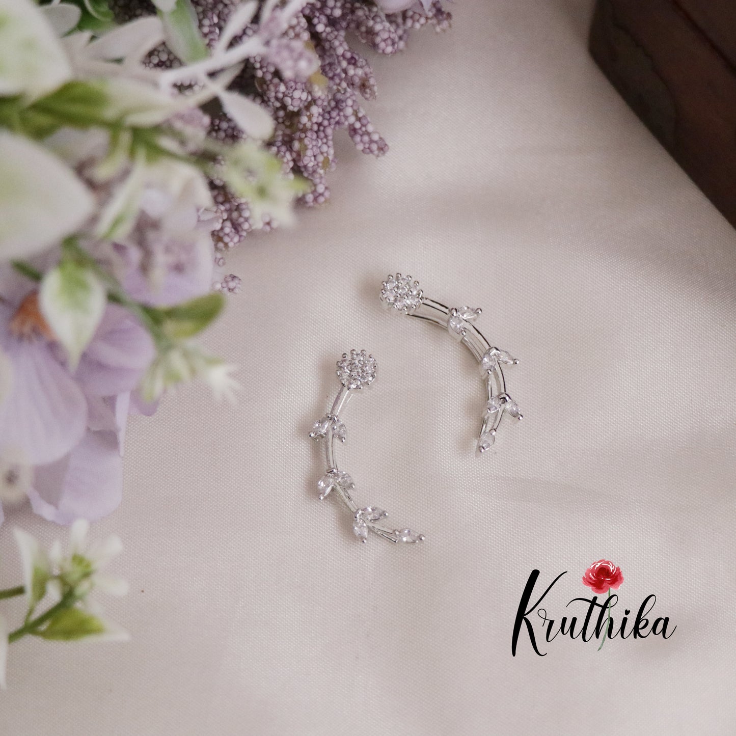 Beautiful Moonlight Vine Ear Climbers Earcuff E461