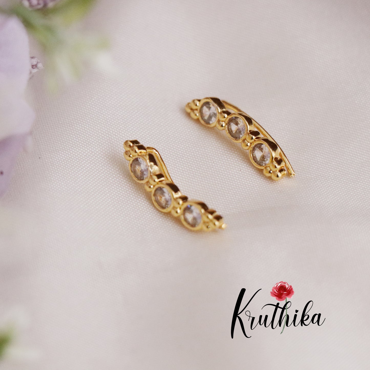 Simple Stone Line Earcuffs E451