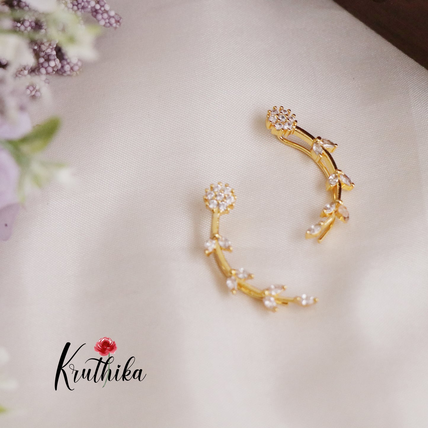 Trendy CZ Twilight Blossom Earcuff E447