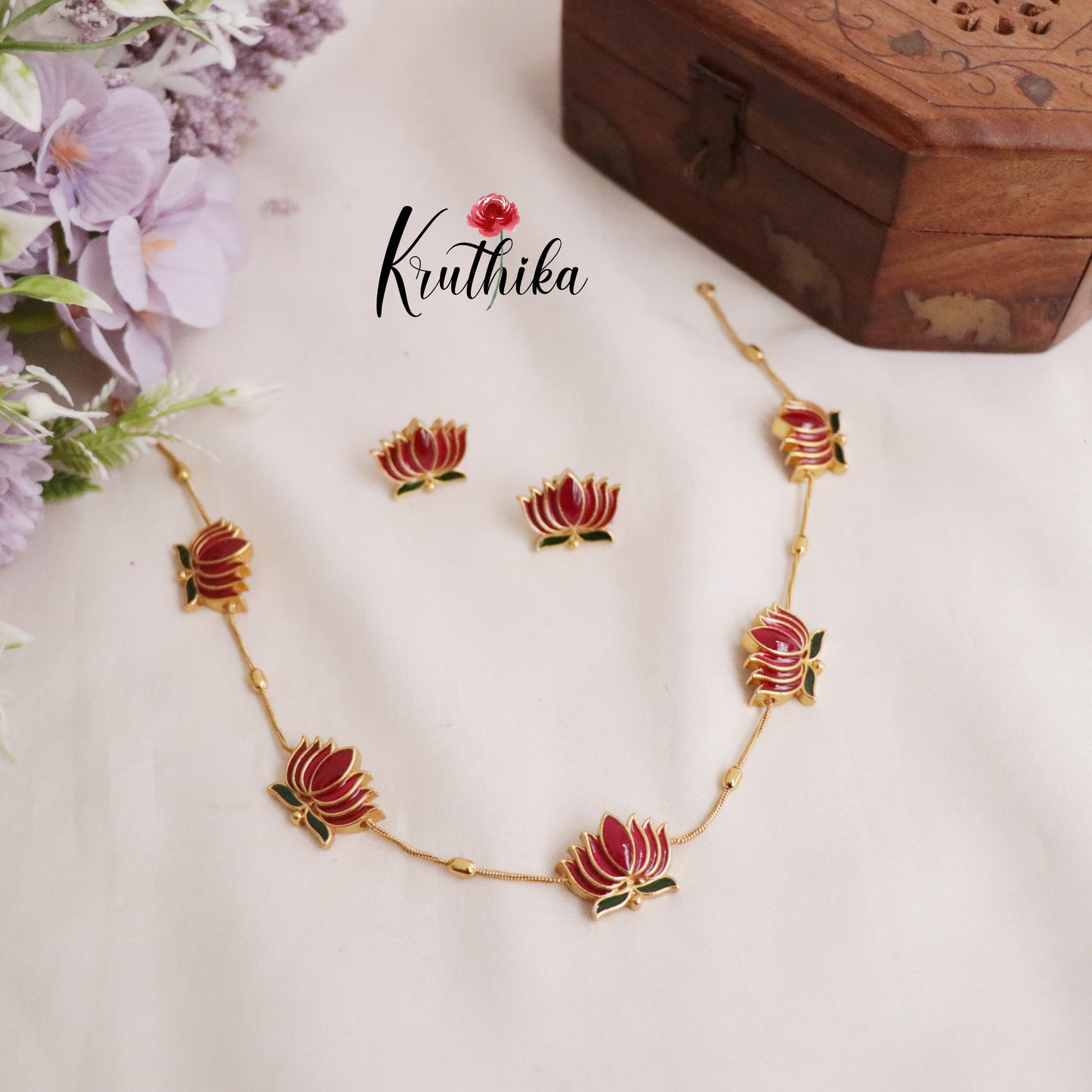 Beautiful Lotus Design Kemp Necklace NC2068