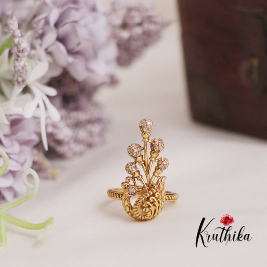 Royal CZ Sparking Peacock Glory Finger Ring R42