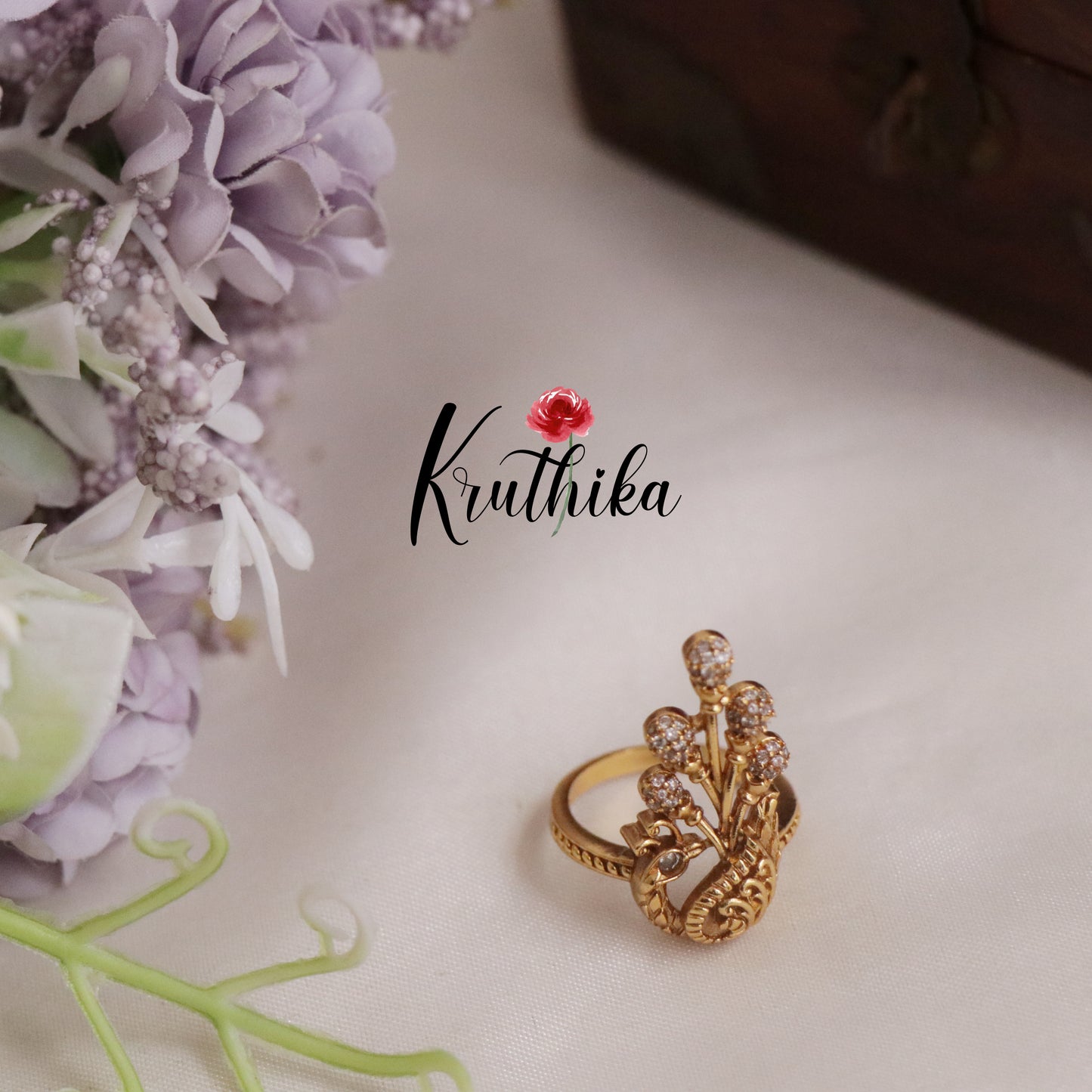 Royal CZ Sparking Peacock Glory Finger Ring R42