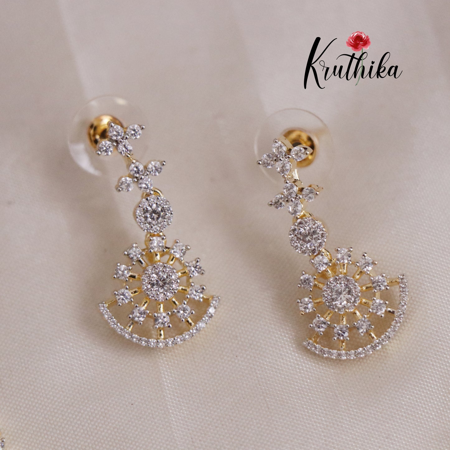 Trendy Sparking CZ Floral Crescent Design Necklace NC2130