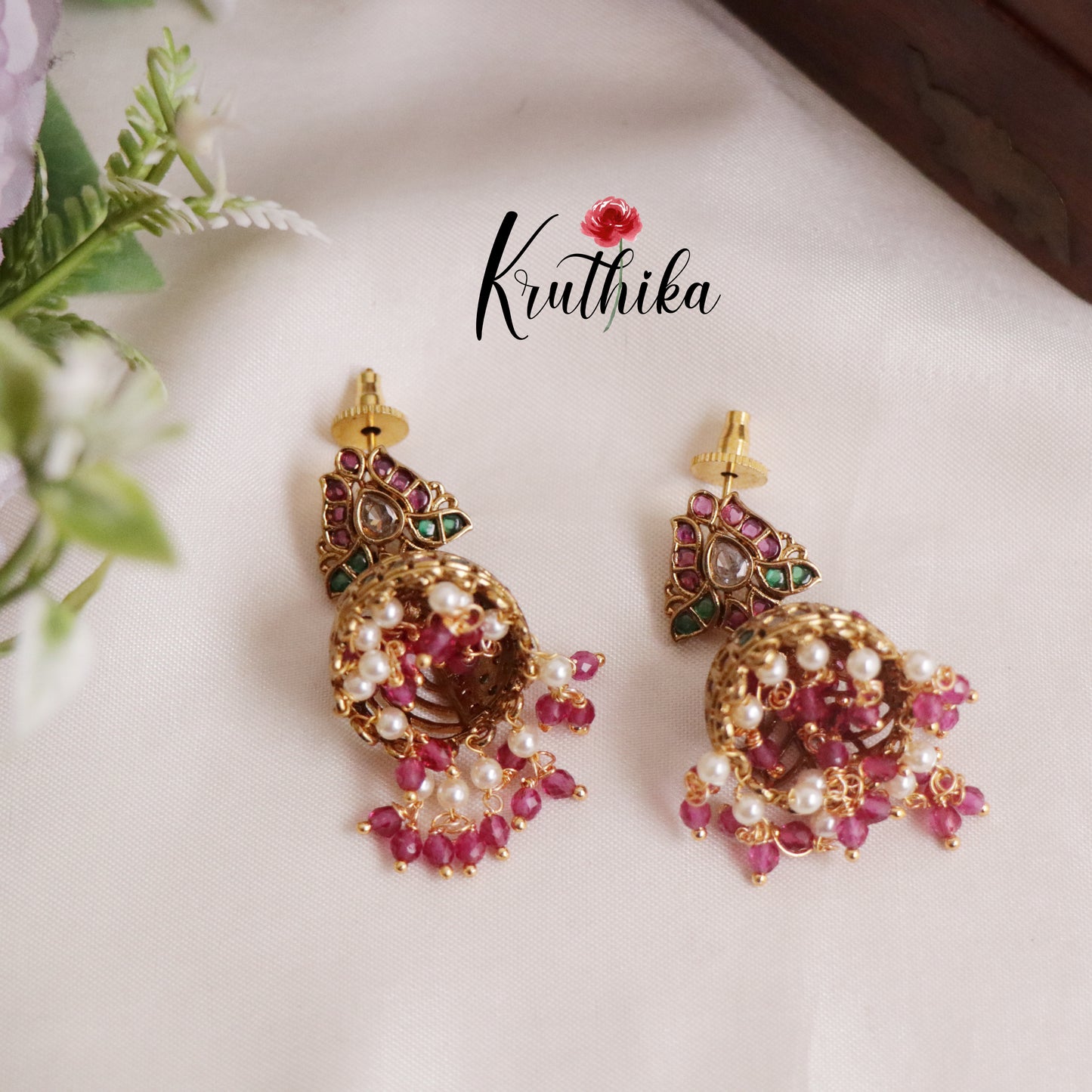 Beautiful Kemp Lotus Design with Ruby Beads Drops E475