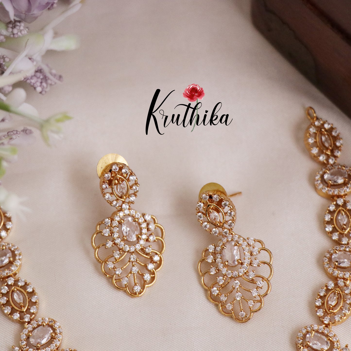 Pretty Sparking CZ Floral Design Necklace Set NC2103