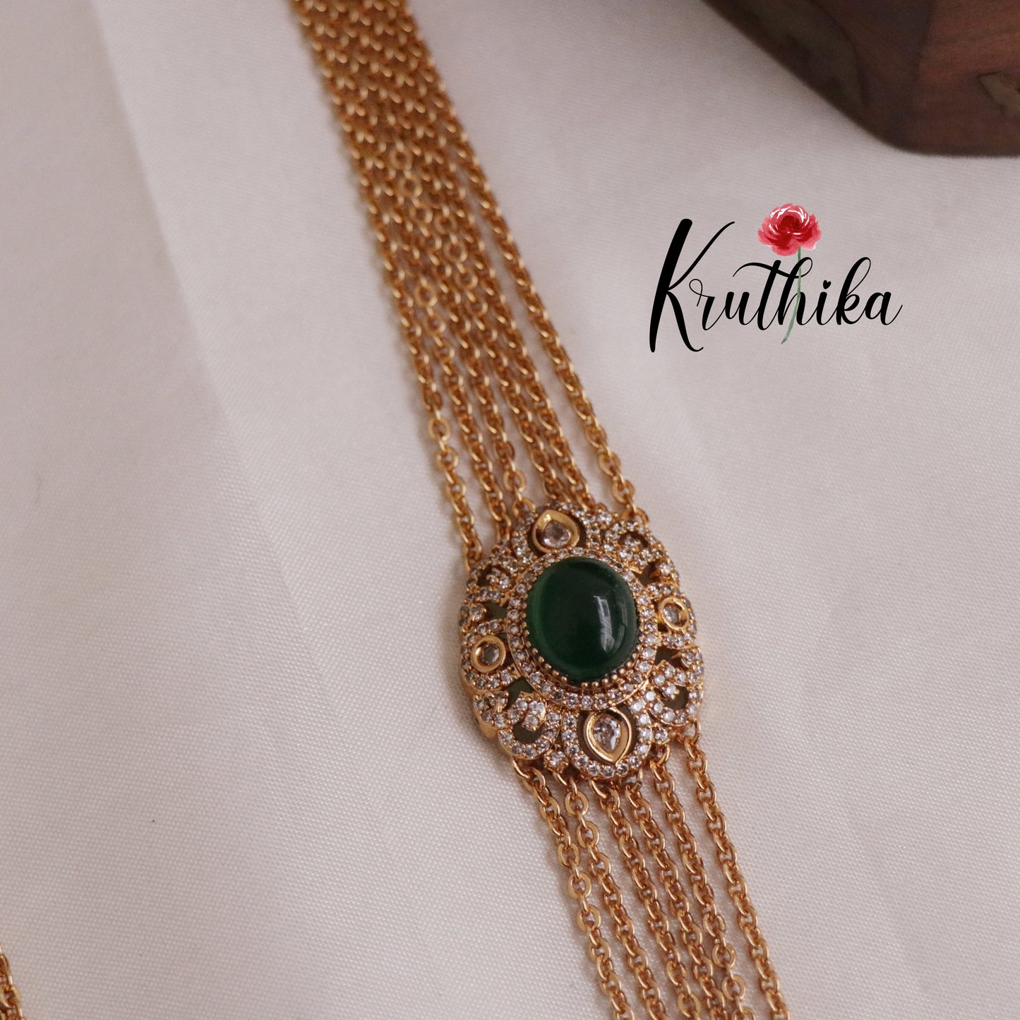 Elegant multi layer Emerlad Vintage Chandra Haaram with Side AD Pendant LH1910