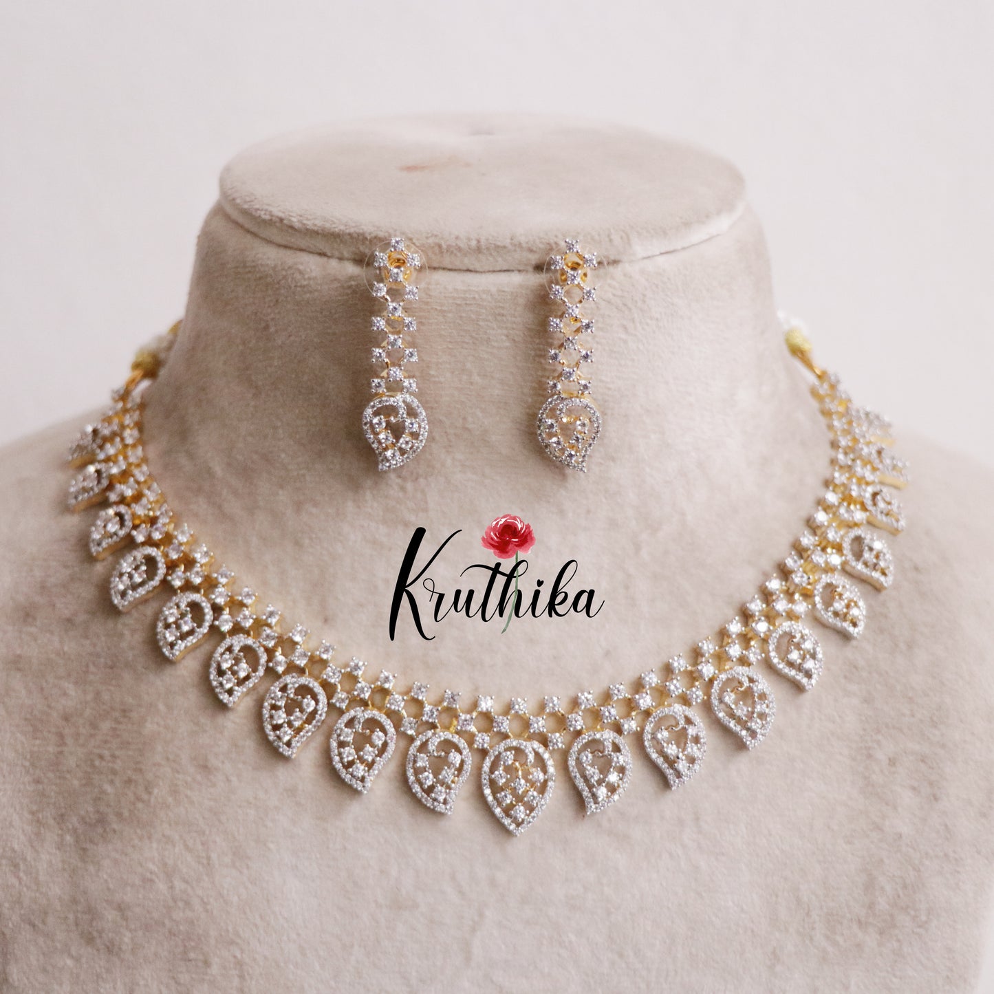 Trendy CZ Sparkling Leaf Dazzle Drop Necklace Set NC2161