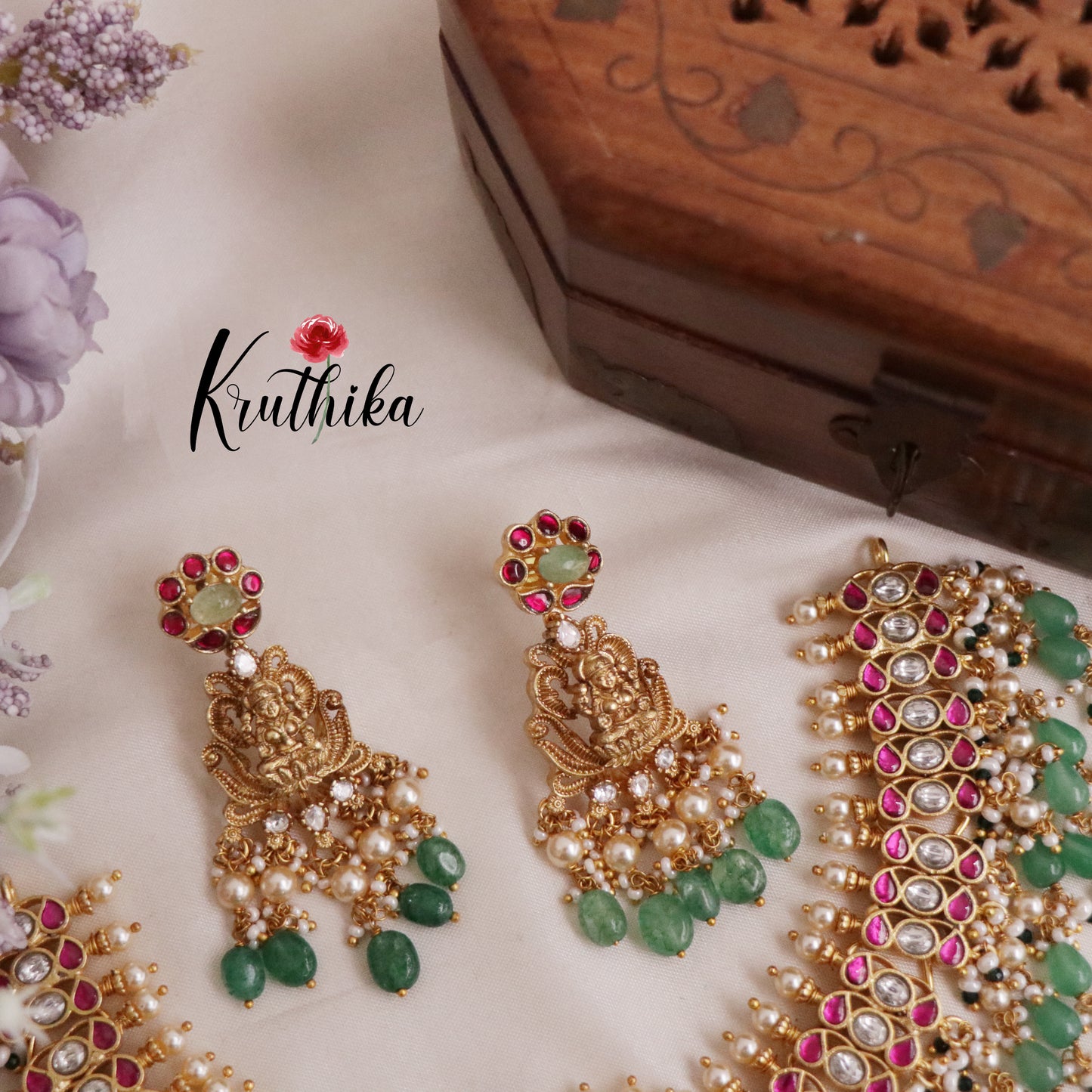 Royal Antique Jadau Bridal Choker with Lakshmi Earrings NC2098