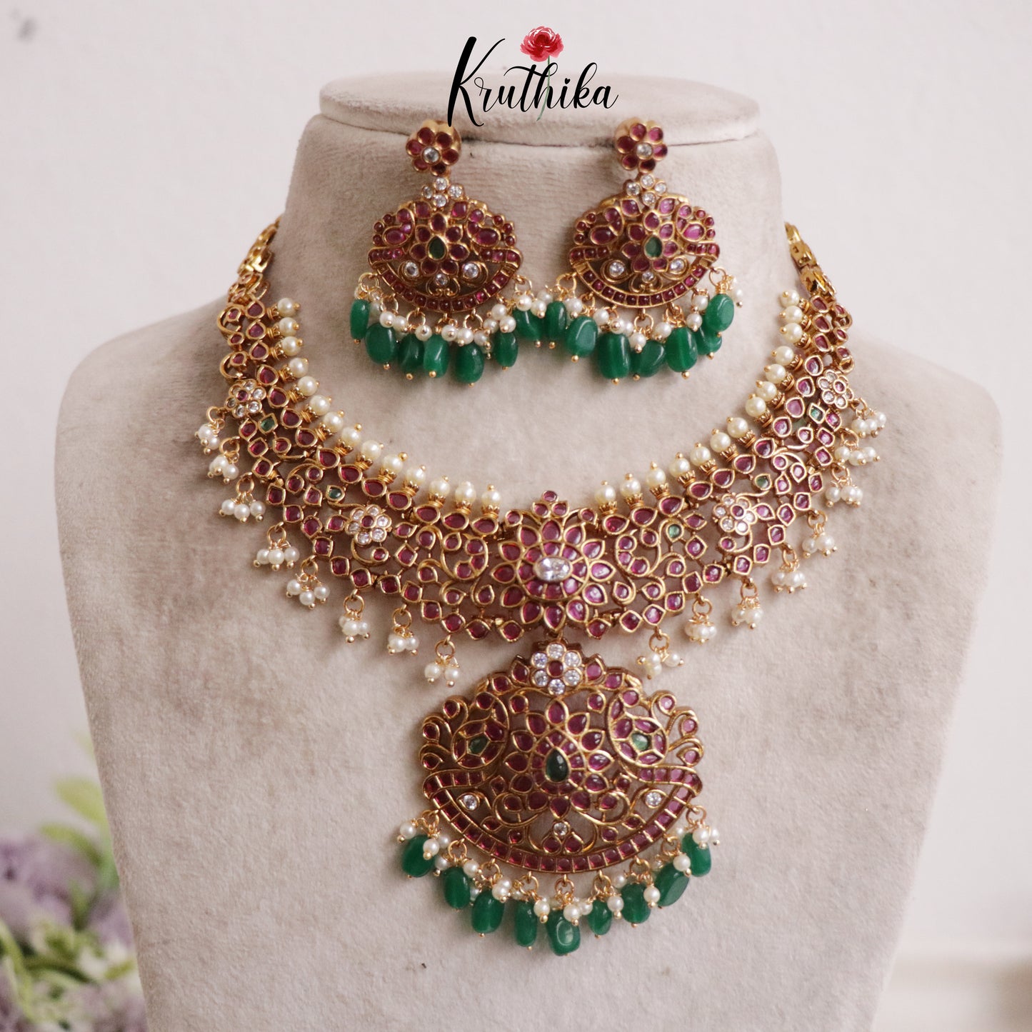 Grand Precious Kemp Peacock with Green Beads Necklace NC2141