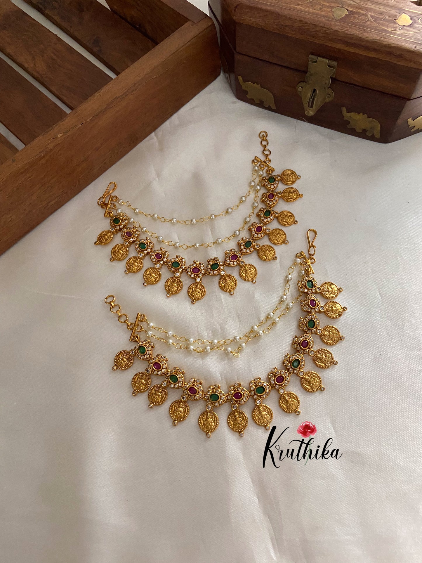 AD Kasu earchains EC16