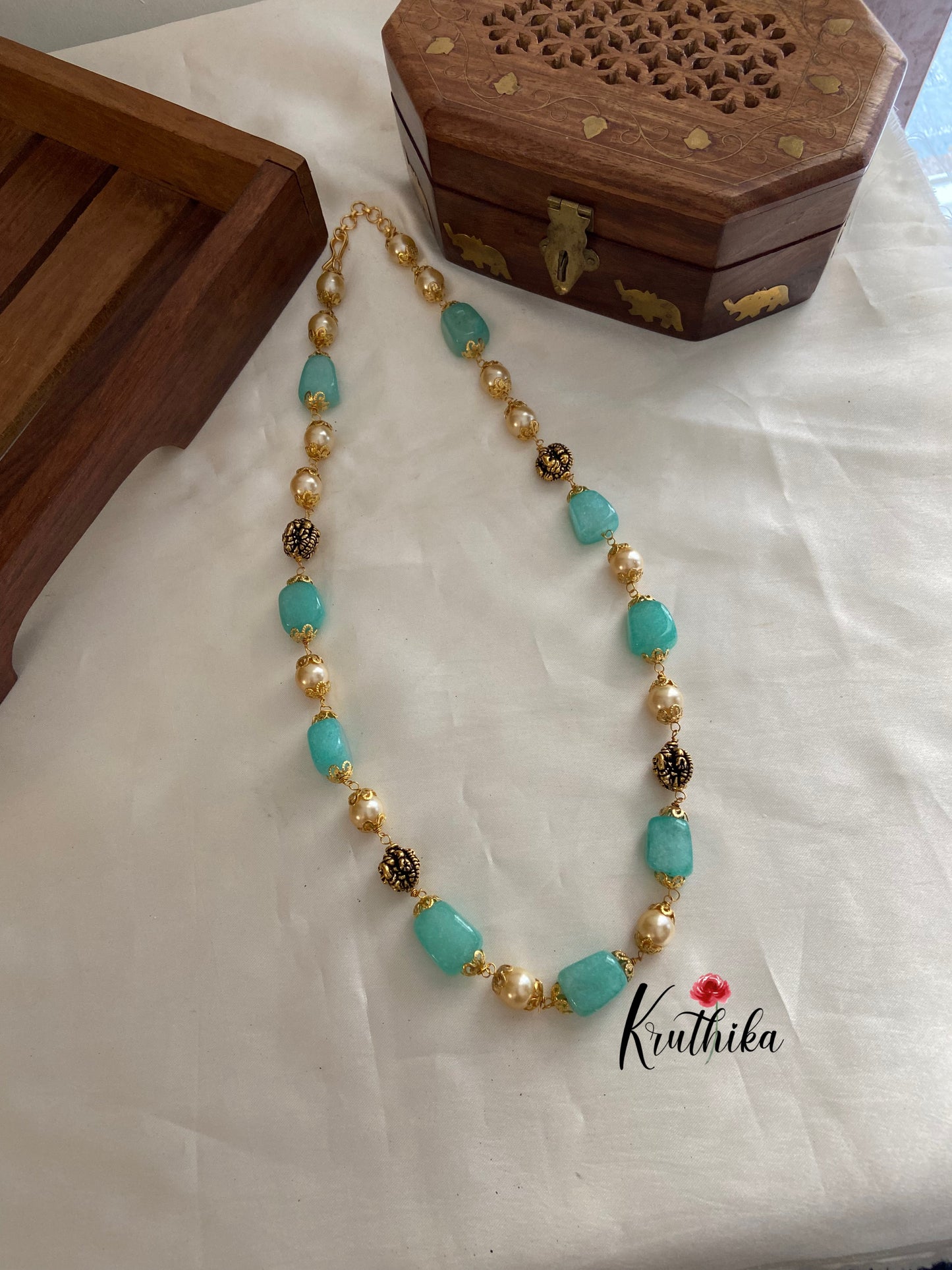 Beads & pearls maala NC682 (11 colors available)