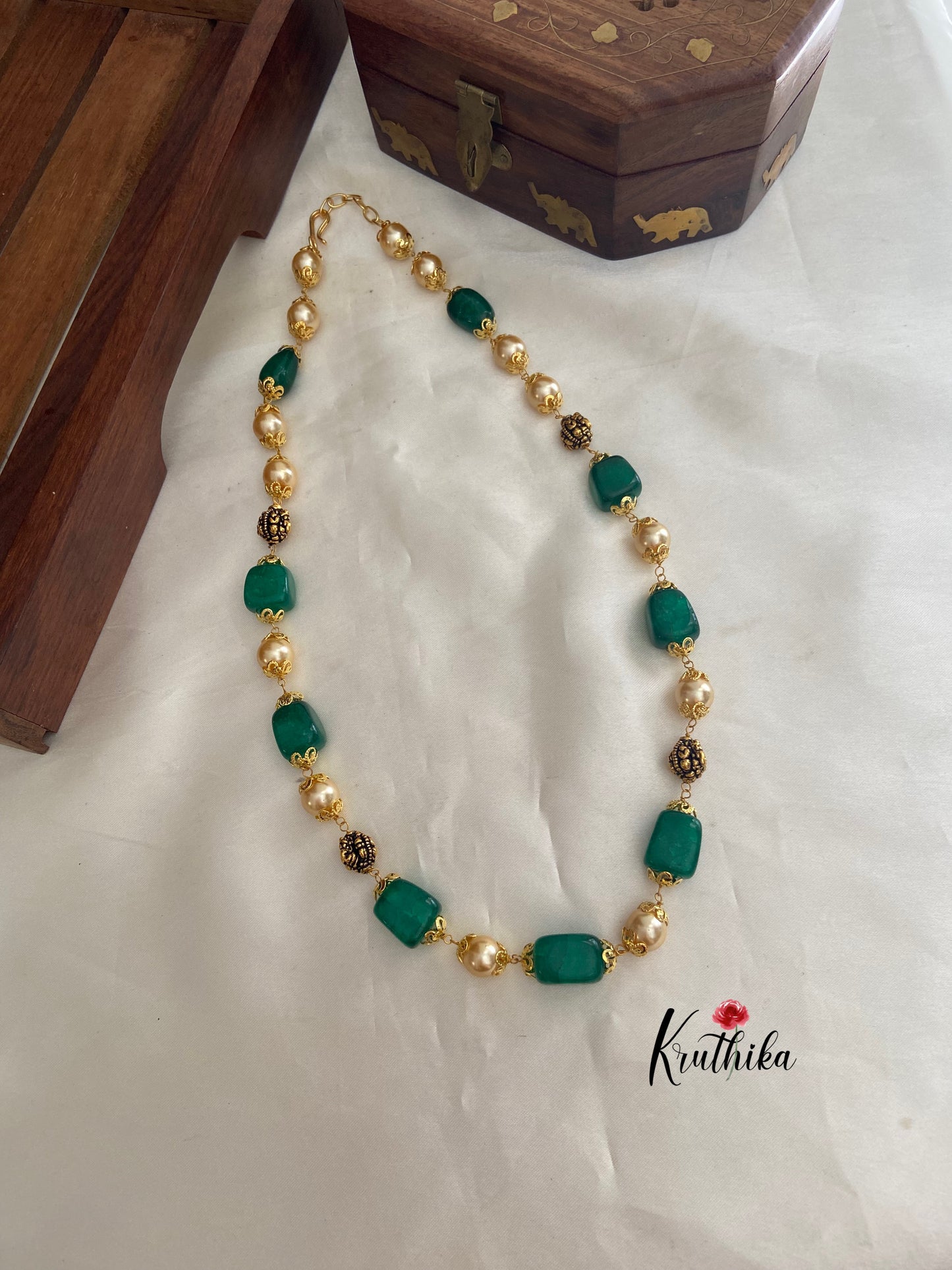 Beads & pearls maala NC682 (11 colors available)