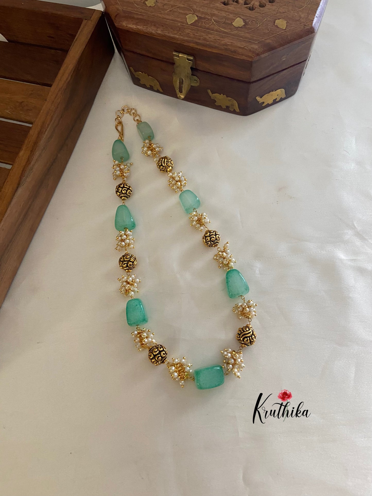 Beads & pearls chain NC694
