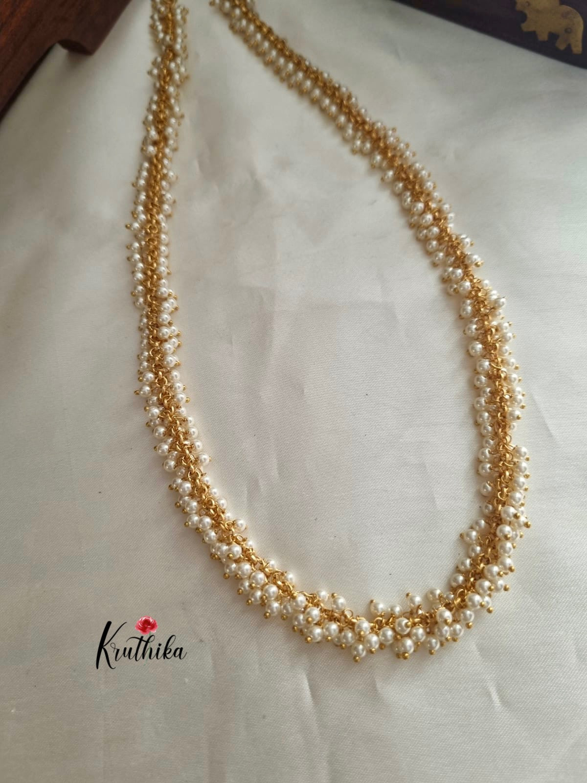 Cluster Pearls chain (24 inches ) LH352