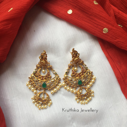 Long swan earrings E20