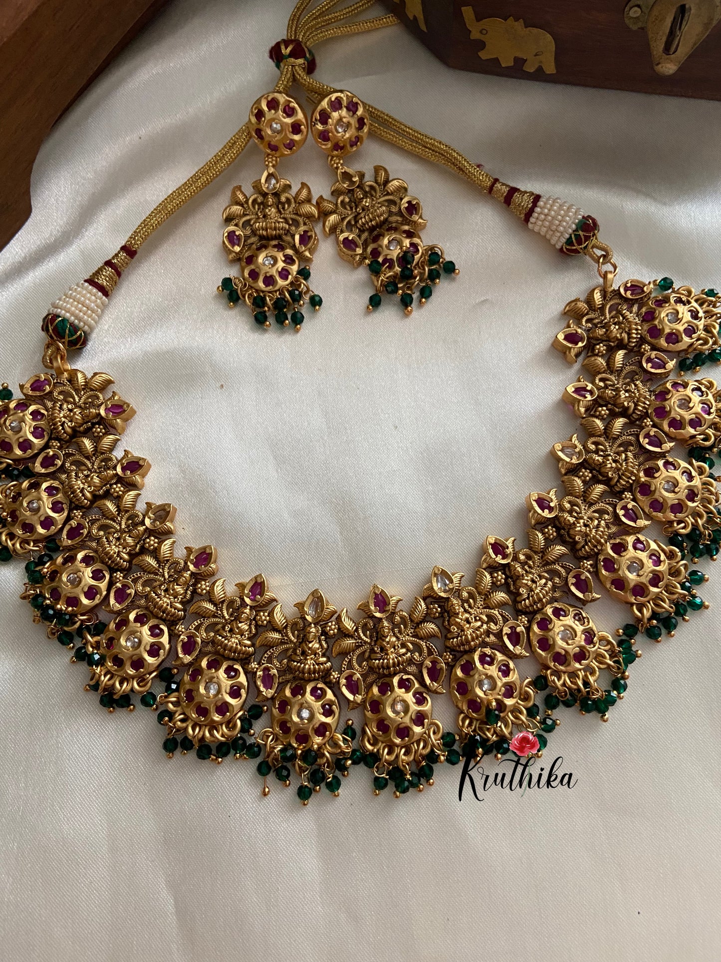 Antique real kemp Lakshmi choker NC597