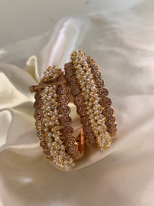 Cluster Pearl Antique Bangles B107