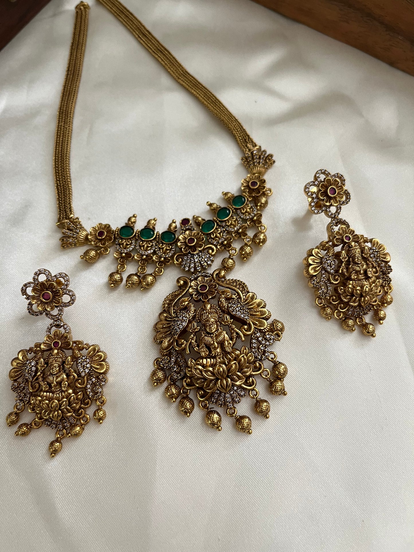 Antique Lakshmi Devi chain set NC981
