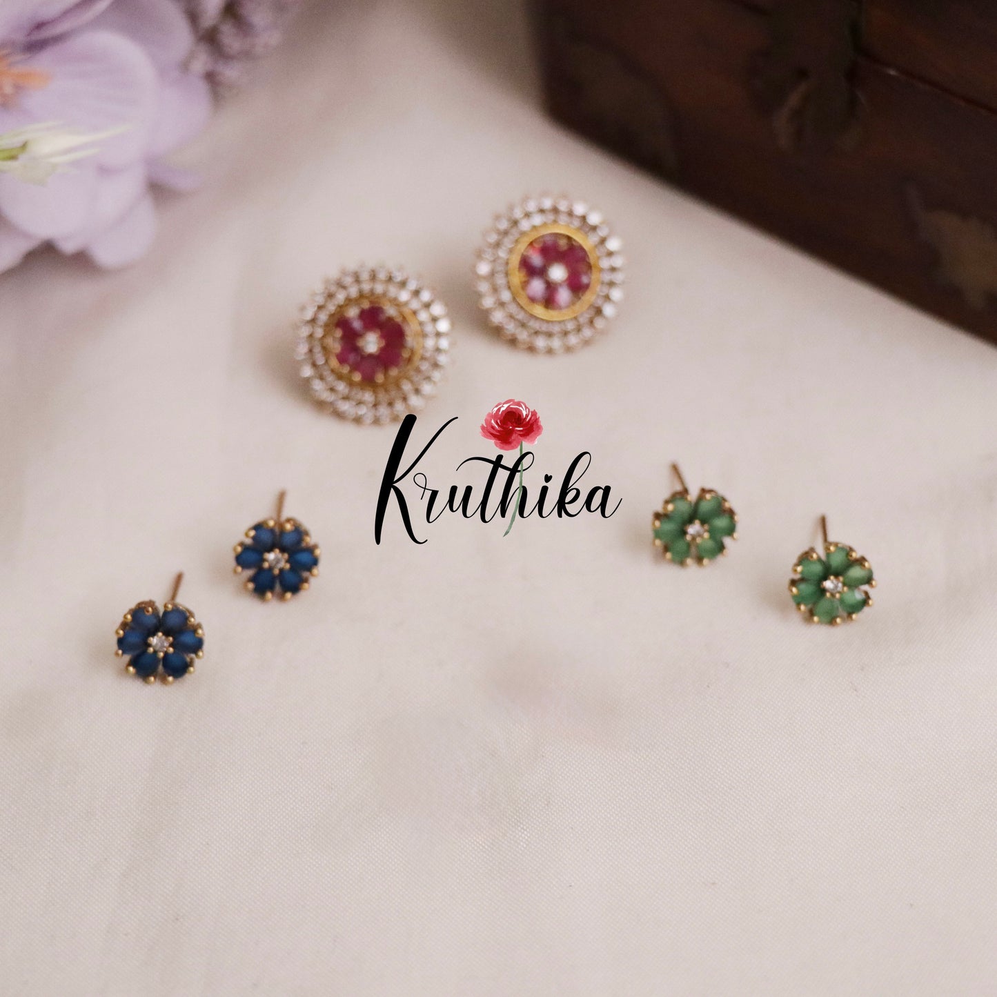 Beautiful Sparkling Floral Radiance Changeable Ear Studs E538