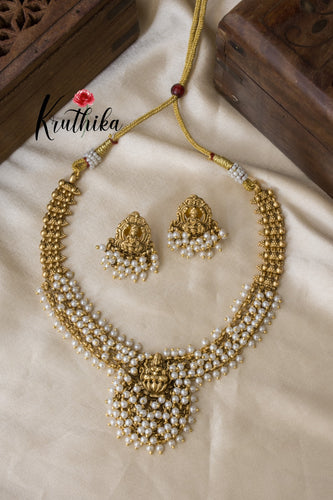 Cluster pearl Lakshmi Devi neckset NC898
