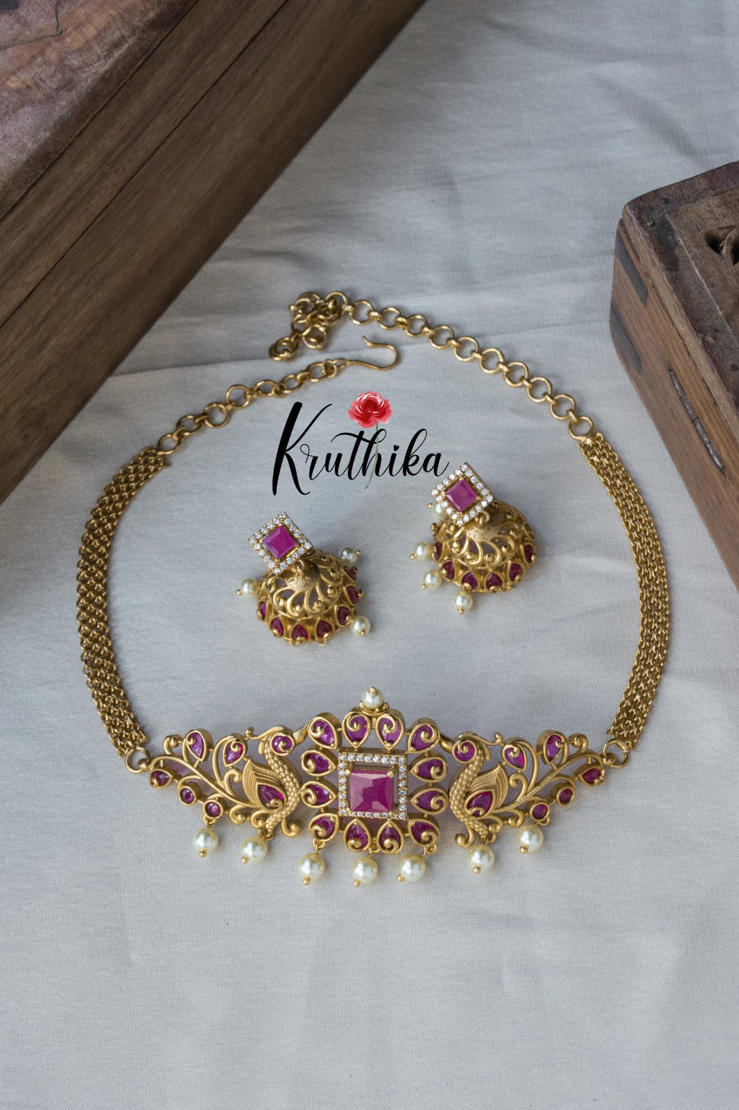 Simple kemp Choker NC936