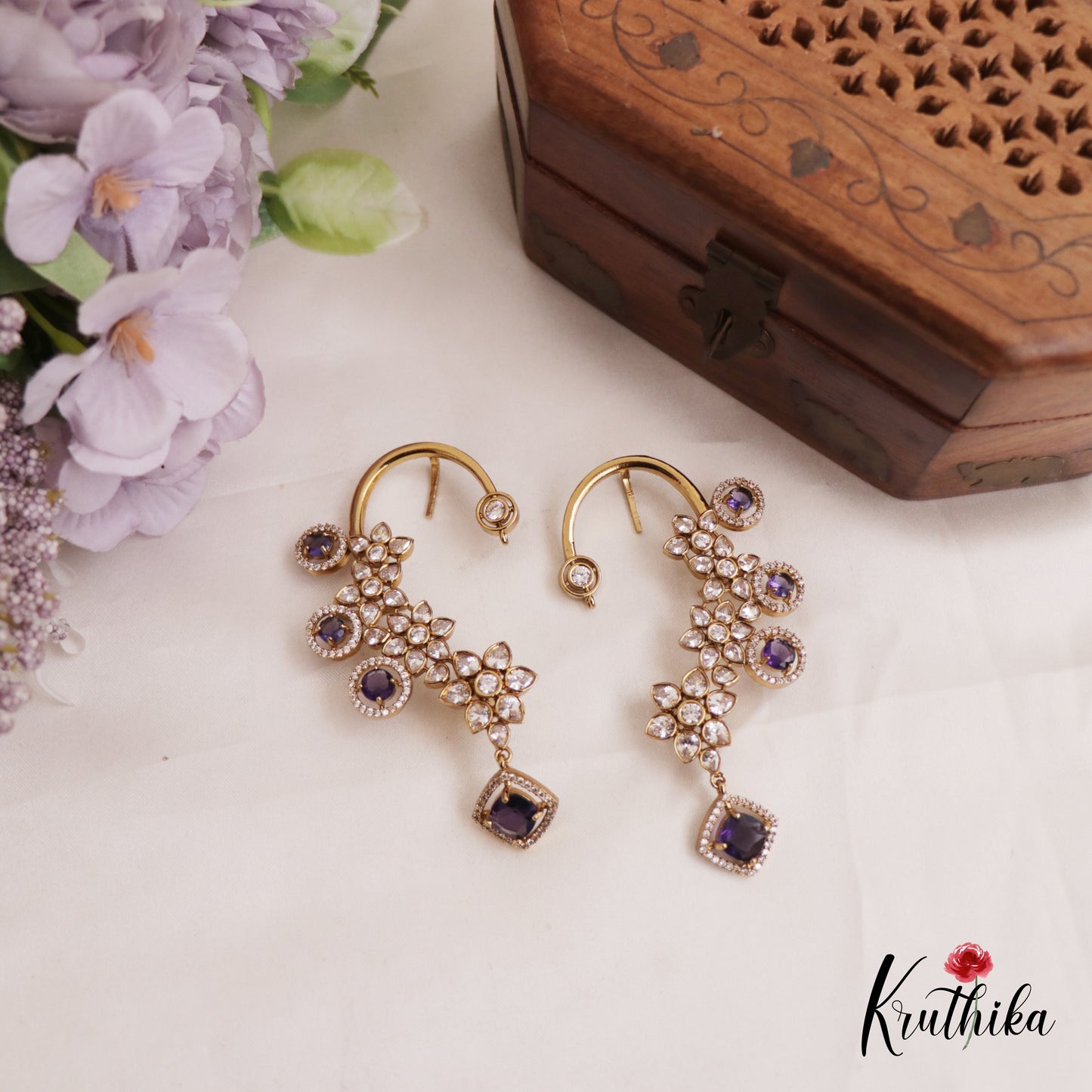 Sparkling Floral Motifs AD Victorian Ear Cuff E988 (Available In 5 Colors)