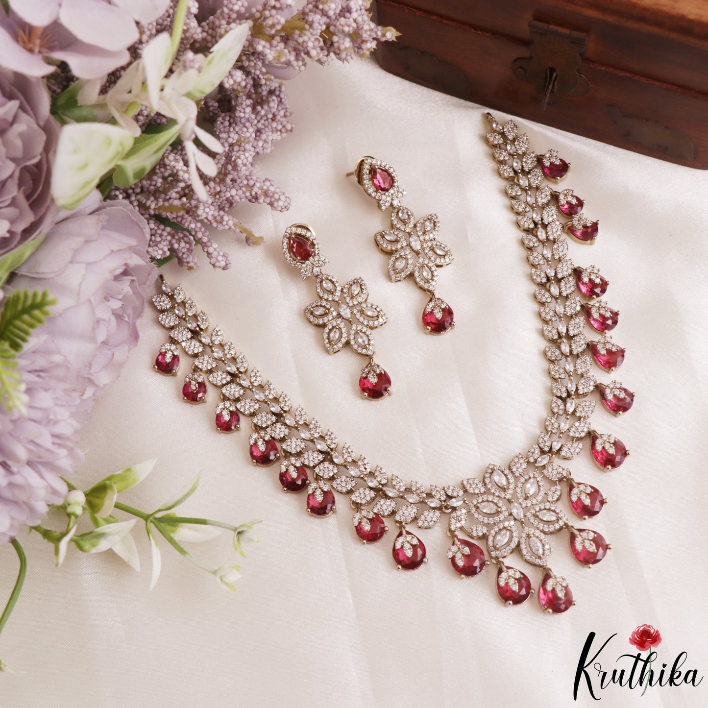 Sparkling Floral Leaf Motifs CZ Victorian Necklace NC3152 (Available In 6 Colors)